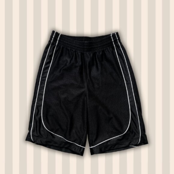 Secondhand Champs basketball shorts - Size Medium - Picture 1 of 5